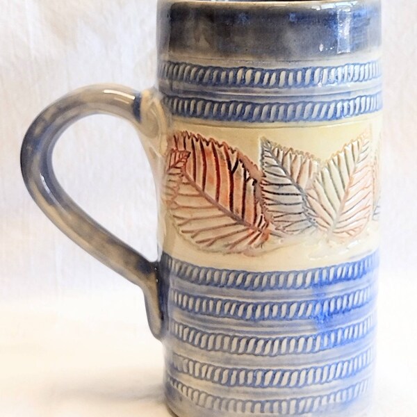 ceramic artisan leafl design coffee mug 18oz stoneware 18A070