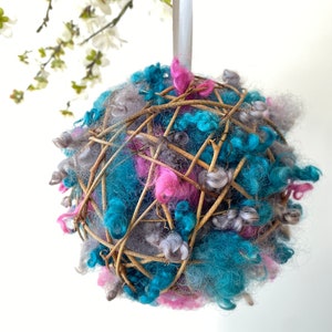 Deluxe Bird Nesting Ball - Bird Lovers Gift - Farmhouse Style - Housewarming gift