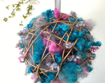 Deluxe Wooly Bird Nesting Ball: Farmhouse Style Bird Lover Gift