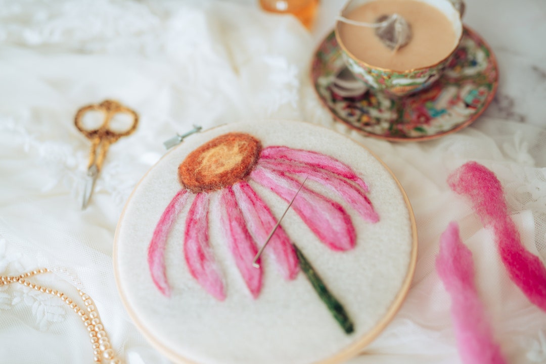 Relaxing Beginner Needle Felted Cone Flower Kit Painting With Wool Kit