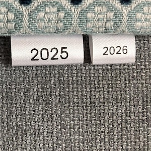 date YEAR tags, handmade gift label, quilt, modern quilting, wedding party, corporate sorority fraternity event, custom professional labels