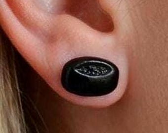 Hockey Puck Earring Black Polymer Clay Jewelry Sport Accessory Ice Hockey Fan Gift Idea Goalie Player Team Supporter Minimalist Stud