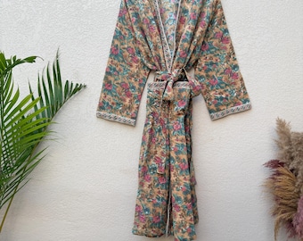 Bata de algodón con estampado a mano y textura gofrada / Bata kimono floral con estampado terroso / Bata de spa estilo boho / Ropa de descanso ligera / Regalo artesanal para damas de honor