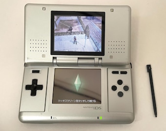 Nintendo DS Original NTR-001 Console W/ Charger - Tested Works