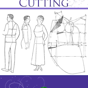 Può includere: Un'illustrazione in bianco e nero di un sistema di taglio per indumenti. L'illustrazione mostra tre figure, due uomini e una donna, con linee e numeri che indicano le misure. Il testo "USA SYSTEM OF GARMENT CUTTING" è in alto nell'immagine. Il testo "BY F. SPIKMAN" è in basso nell'immagine.