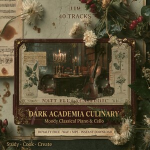 Puede incluir: Anuncio de un producto digital con temática de academia oscura. La imagen presenta una ilustración enmarcada de una biblioteca con un violonchelo y velas. El texto incluye "DARK ACADEMIA CULINARY" y "40 TRACKS". Fondo con partituras y arreglos florales.