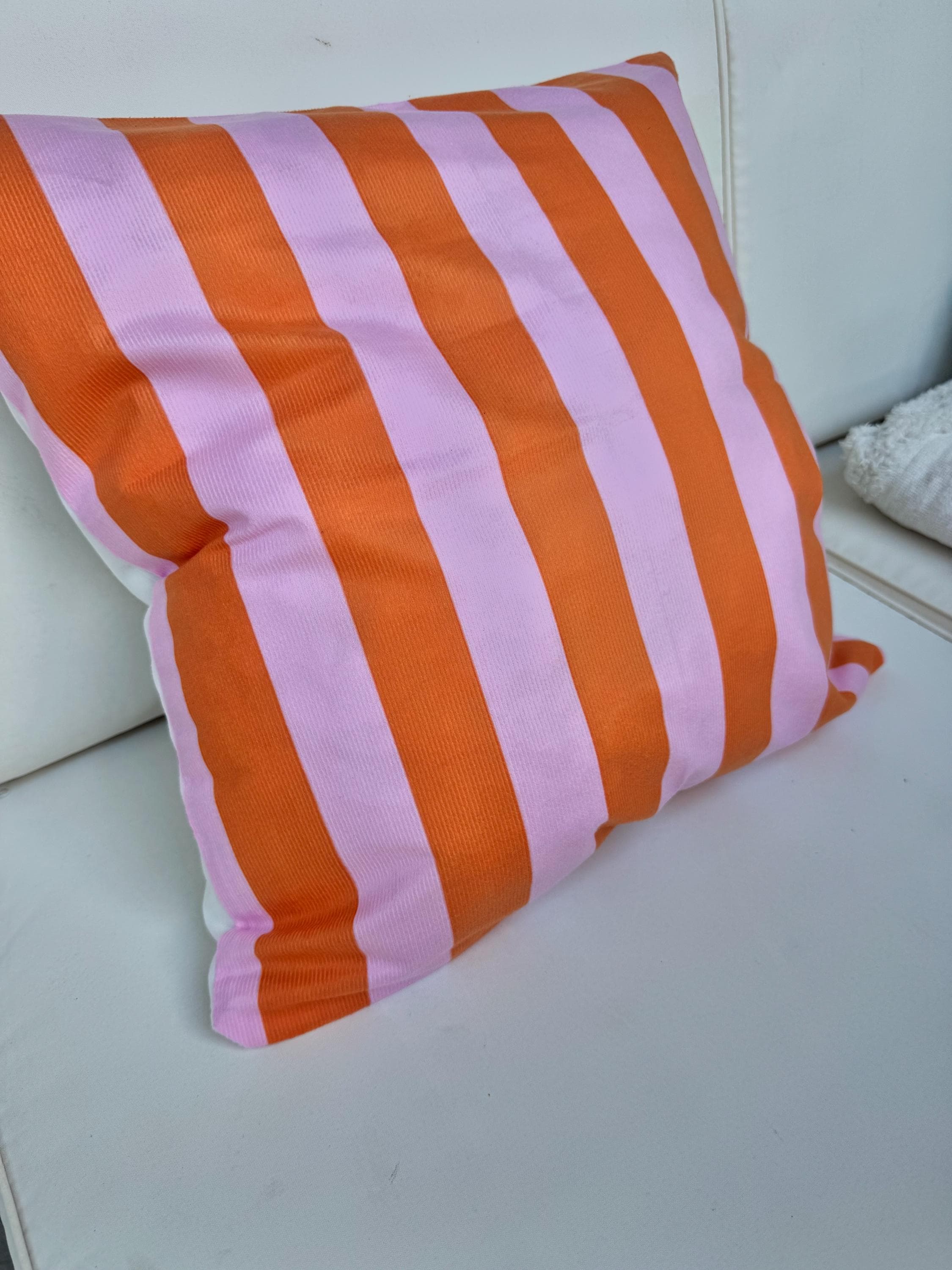 Pink orange kissen
