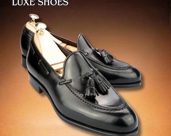 Mocasines de cuero negro con borlas hechos a mano para hombre / Zapatos formales de lujo sin cordones para bodas y oficina