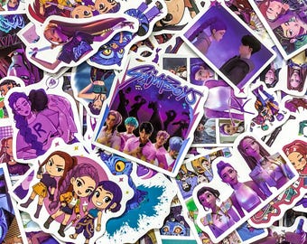 50 autocollants aléatoires chasseurs de démons Kpop, autocollants fantastiques animés, autocollants artistiques Girl Hero Action, autocollants imperméables pour ordinateur portable, journal