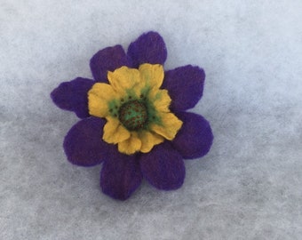 Felted flower brooch, handmade felt flower, wool flower brooch