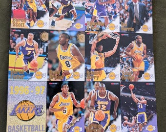 Hoja sin cortar de los Lakers de Los Ángeles (subway) de la NBA 1996-97 / Kobe Bryant (novato) / Shaq / Tarjetas de baloncesto vintage