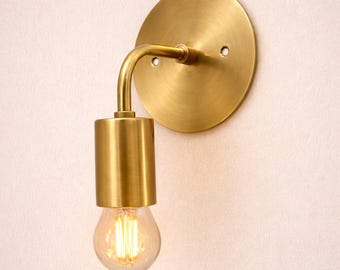 Mid-Century Modern Rustic Brass Wall Sconce – Industrial Farmhouse Style