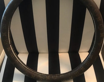 Steering wheel cover