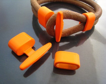 Finding - 1 Set Neon Orange Metal T-Bar Hook Loop Clasp Buckle Toggle End Cap with Spacer for Leather Cord