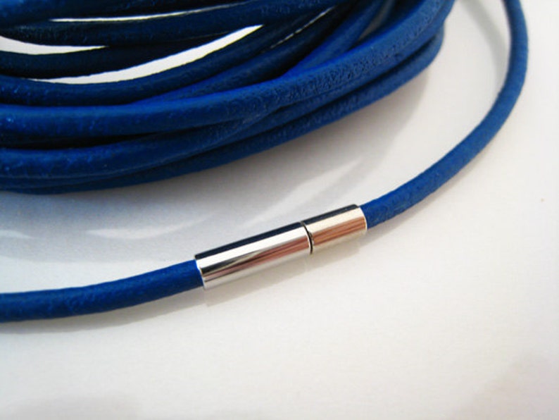 2 Yards of 2mm Sapphire Blue Genuine Round Leather Cord image 3
