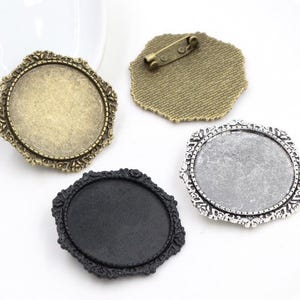 5 piezas de alfileres redondos en blanco para broches, alfileres de seguridad y alfileres de plata envejecida, bronce envejecido y negro (aptos para cabujones de 30 mm)