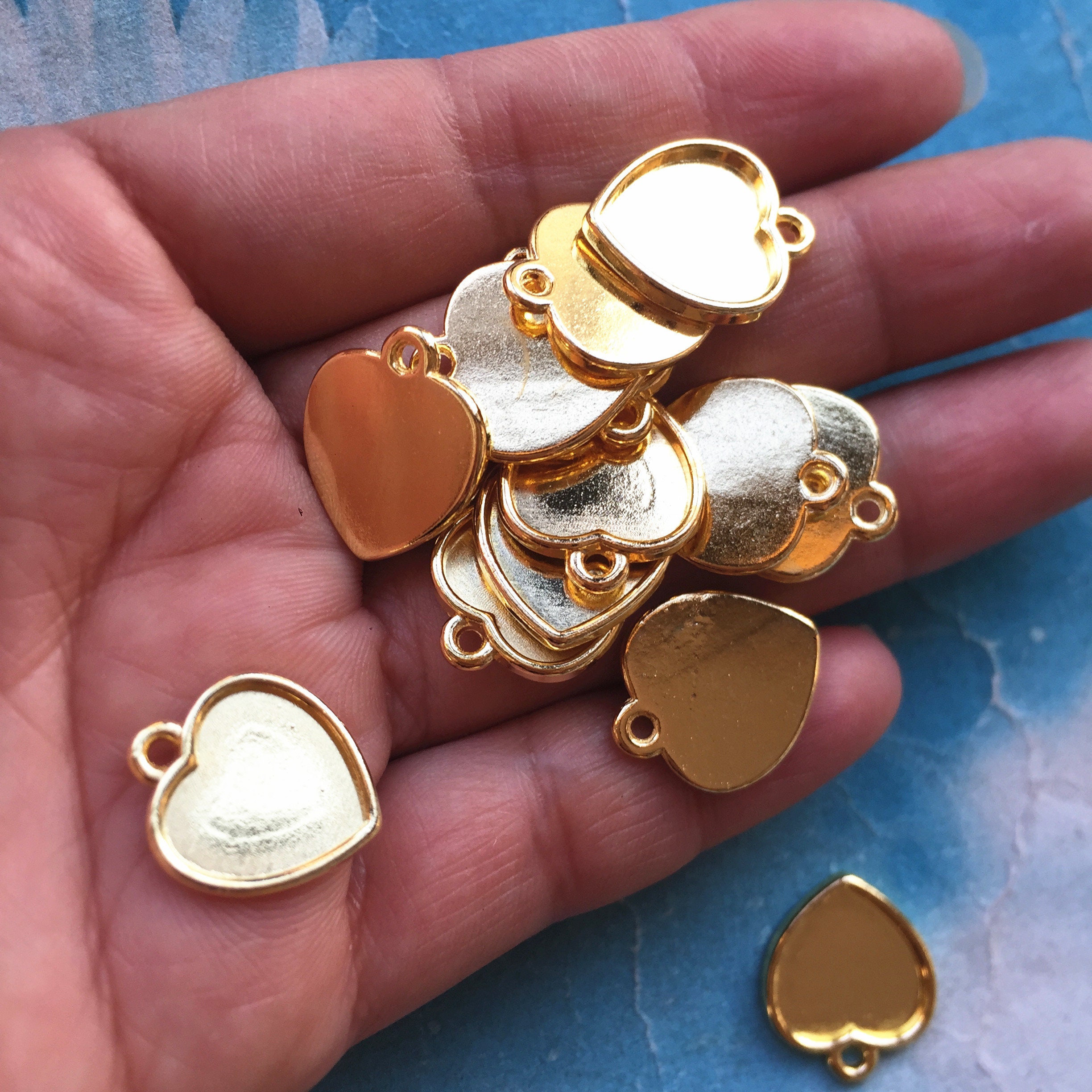50 Sets Heart Pendant Bezels with Glass Cabochons 12x12mm Heart Blanks Stainless Steel Charms Pendant Cabochon Settings for DIY Jewelry Making