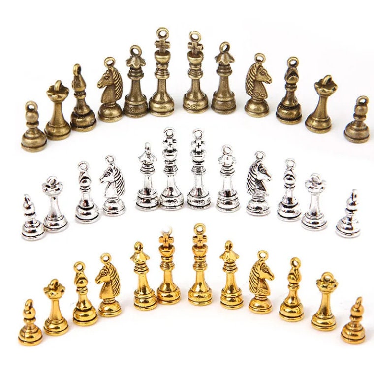 Antique chess pieces - Etsy 日本