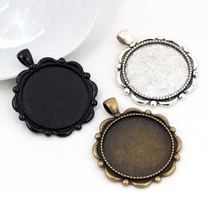 10pcs antiqued silver/antiqued bronze/black cabochon/cameo flower base setting pendants--cab size  is 30mm
