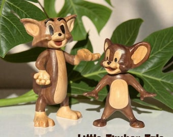 Walnut Wood Tom & Jerry Figurines, Hand-Carved Retro Cartoon Decor, Nostalgic Gift
