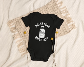 Body per neonati / Bevi latte, guida veloce, regalo per i tifosi dell'Indiana Racing