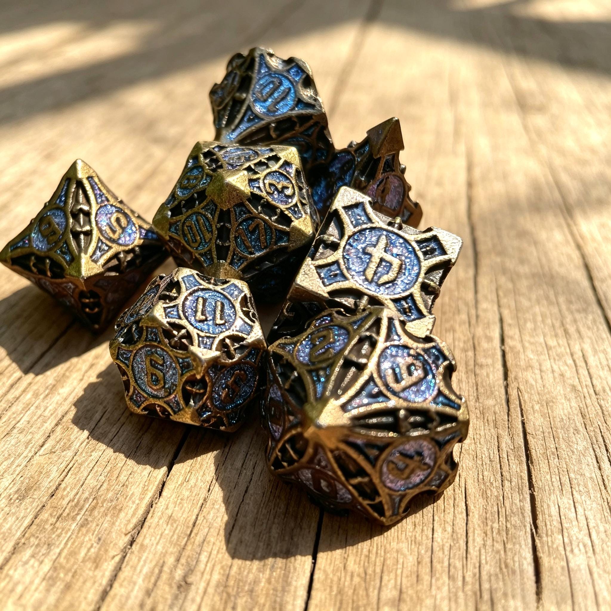 Lot De 10 Dés Polyédriques Violet – DND, MTG, RPG, Donjons & Dragons, Accessoire Jeu De Rôle, Chiffres Dorés