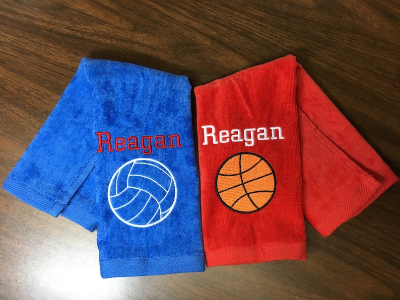 RED HAT design terry towel NEW 16/"x27/"