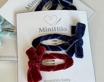 Pack of 2 velvet hair clips | Handmade bows | Soft children's accessory | Hairpin for baby and toddler