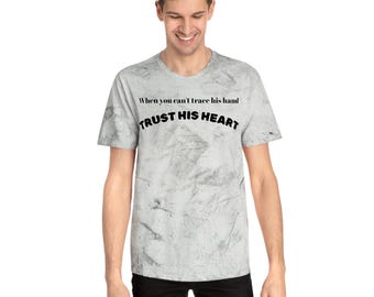 Camiseta "Confía en su corazón" - Cruz cristiana con gráfico del amanecer