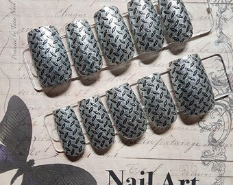 Silver Diamond Plate Press On Nails | Industrial Metal Textured Nail Art | Silver Glitter Faux Steel Nails | Edgy Grunge Punk Aesthetic