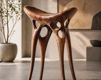 Taburete escultural de madera, taburete auxiliar orgánico moderno, taburete lateral artístico de madera maciza, silla taburete de lujo de diseño, mueble único hecho a mano