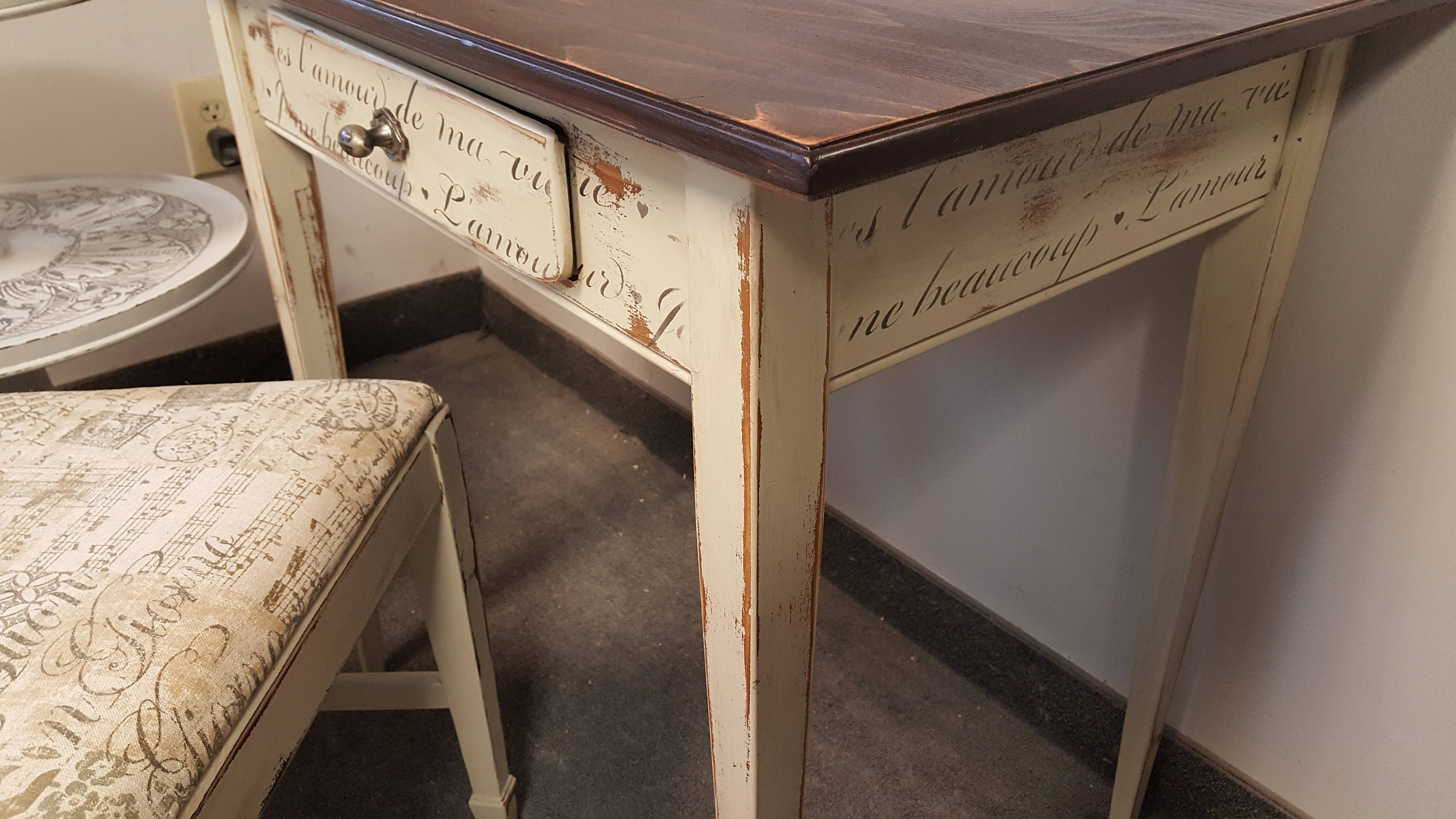 PICK UP ONLY,Vintage Farmhouse Shabby rustic chic desk set, country