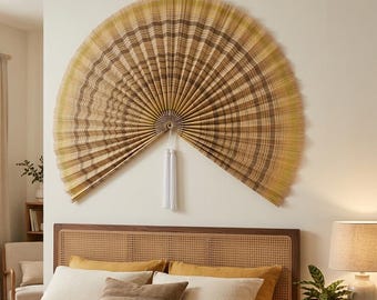 Grote geweven bamboe wandventilator | Boho Japandi statement art (handgemaakt)