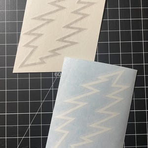 13 Point Lightning Bolt Vinyl Decal