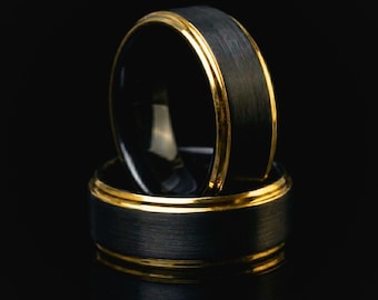 Ring geborsteld zwarte wolfraam – 24-karaats gouden rand herentrouwring 8 mm