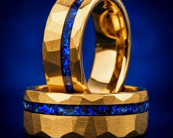 Blauwe saffier meteoriet wolfraamring, gehamerde gouden trouwring voor heren (8 mm)