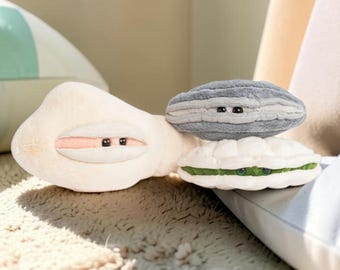 Peluche de caracola de ojos grandes / Suave compañero de decoración oceánica