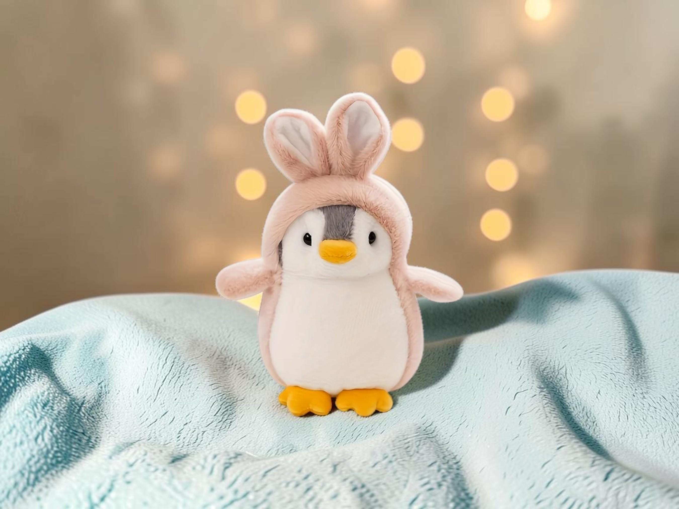 Pinguin Kuscheltier 20 Cm – Weicher Plüschpinguin Mit Superweichem Kurzplüsch, PP-Baumwollfüllung, Als Geschenk Für Kinder, Mädchen, Jungen Oder Zur Dekoration Von Wohnzimmer & Schlafzimmer (Rot)