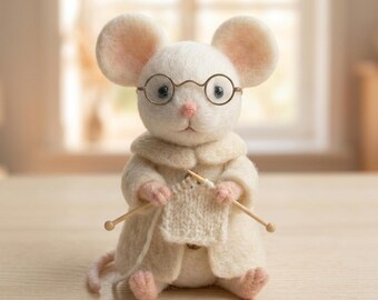 Topolino in feltro ad ago fatto a mano, topo in maglia di lana, miniatura da collezione, animale realistico, regalo artistico