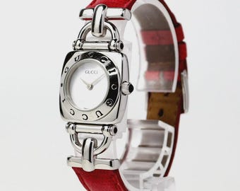 稼働 GUCCI 腕時計 6000L 外箱 レディース ヴィンテージ 2743 Vintage GUCCI 6300L Horsebit 21mm White Dial Silver Red Quartz