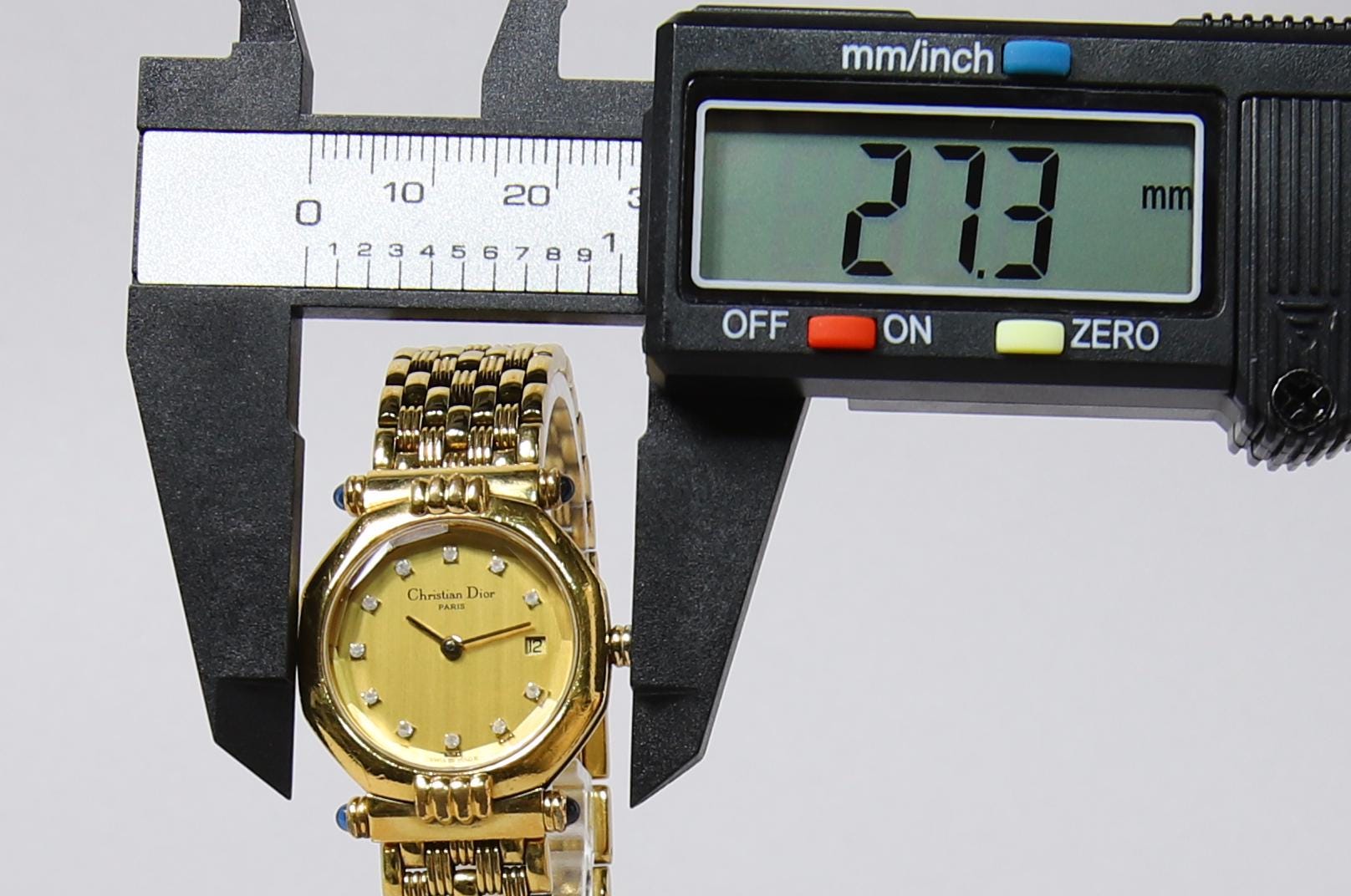 Rare Christian Dior D64-151 11P Diamond Roman Date Gold Octagon