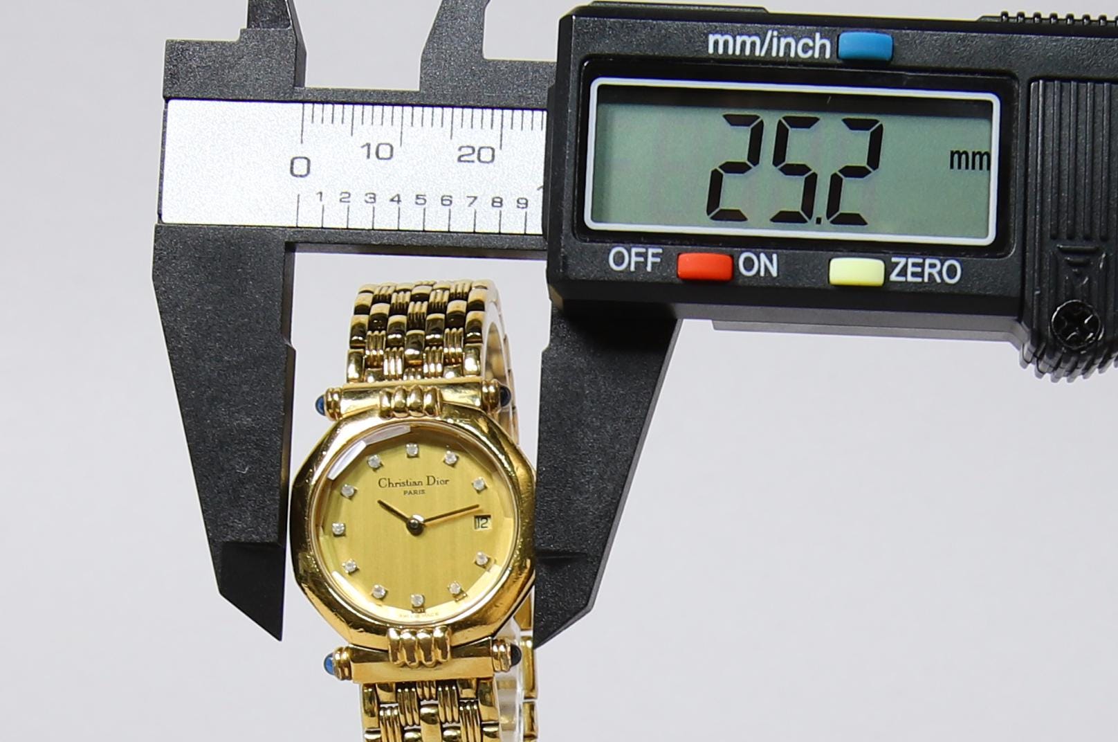 ✨Dior✨ディオール✨CD✨ゴールド文字盤✨デイト✨D66-110✨腕時計✨ Rare Christian Dior D64-151 11P Diamond Roman Date Gold Octagon