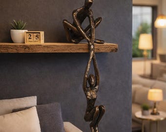 Statuetta raffigurante un uomo che solleva una donna – Scultura di coppia romantica, Statua moderna in bronzo di un amante, Arte astratta dell'amore, Regalo di anniversario, Decorazione per la scrivania di casa