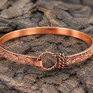 Handmade Copper Bangle Bracelet, Textured Copper Cuff, Adjustable Boho Bangle, Rustic Artisan Jewelry, Stackable Copper Bracelet