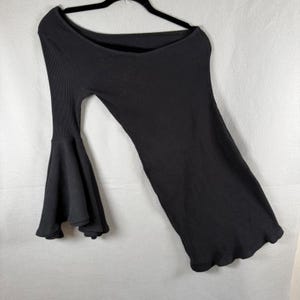 Free People FP Beach Top Womens M Black One Shoulder Bell Sleeve Ribbed Knit image 2