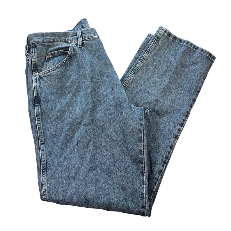 Wrangler Jeans Mens 36x31 Blue Hero Authentic Straight Leg Denim Everyday Casual imagem 1