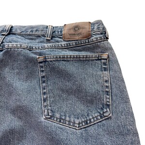 Wrangler Jeans Mens 44x30 Blue Authentic Relaxed Straight Leg 100Cotton 97601VR image 12