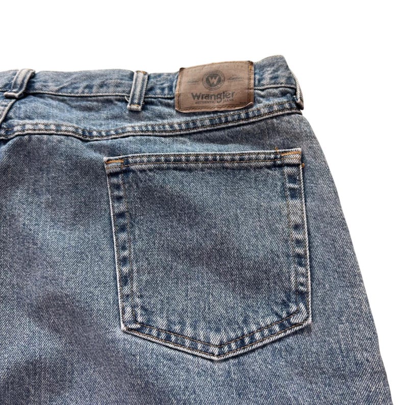 Wrangler Jeans Mens 44x30 Blue Authentic Relaxed Straight Leg 100Cotton 97601VR image 12