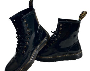 Dr. Martens Boots Womens Black 1460 Patent Leather Lace Up Goth Punk Grunge Fall
