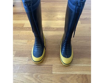 High Seas foul weather tall boots , size 7 good condition